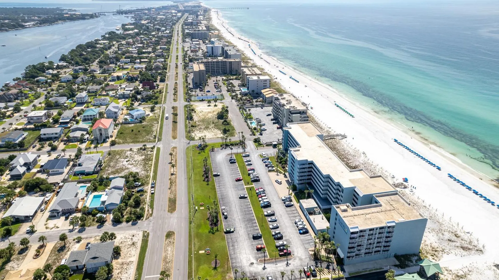 Sandpiper Cove 2133- By Holiday Isle Properties Destin 0*,  United States